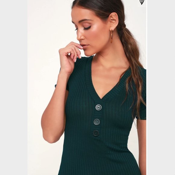 Green Ribbed Button-Front Bodycon Midi Dress - Picture 3 of 7
